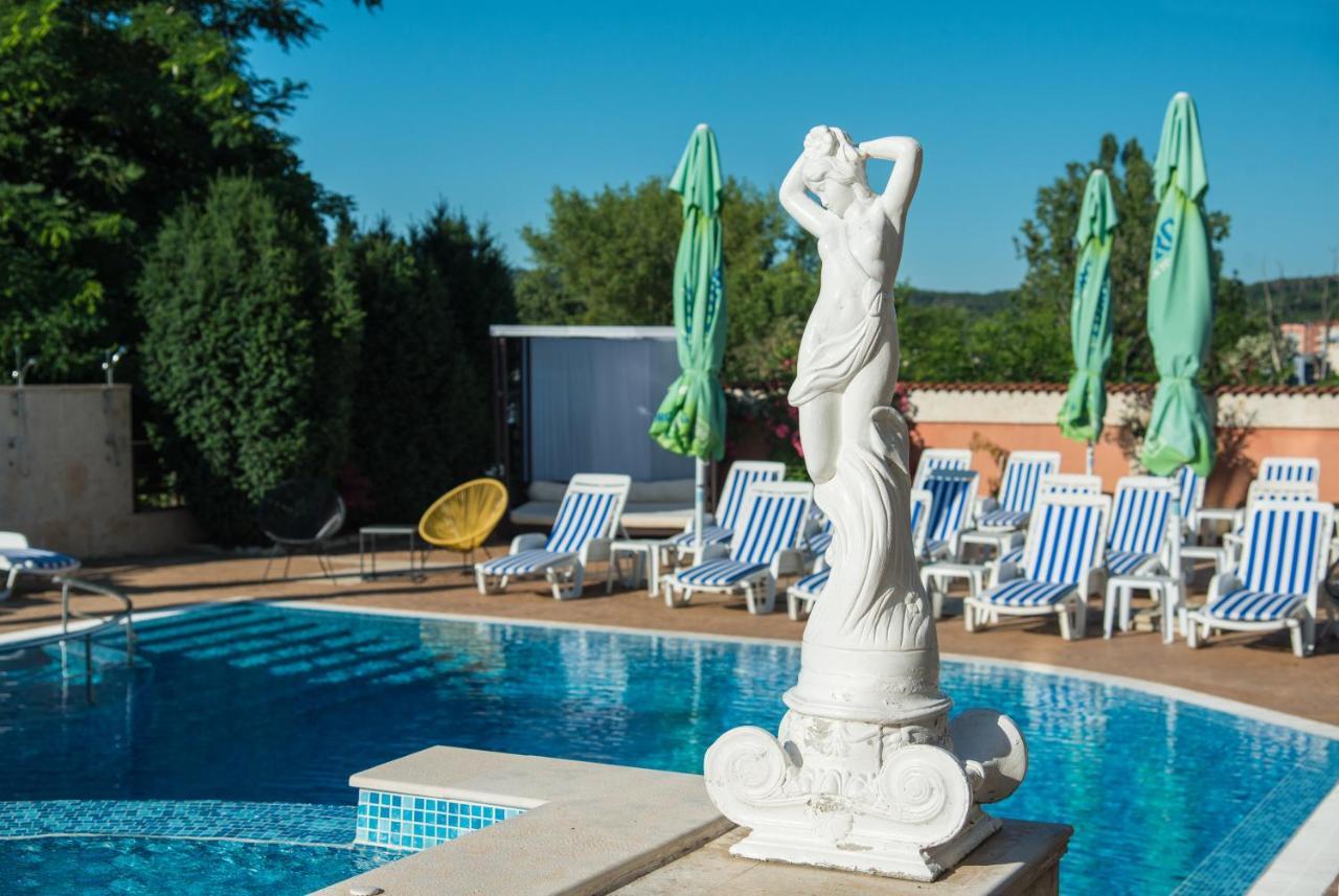 Семеен Хотел Golden Place Sozopol Exterior photo