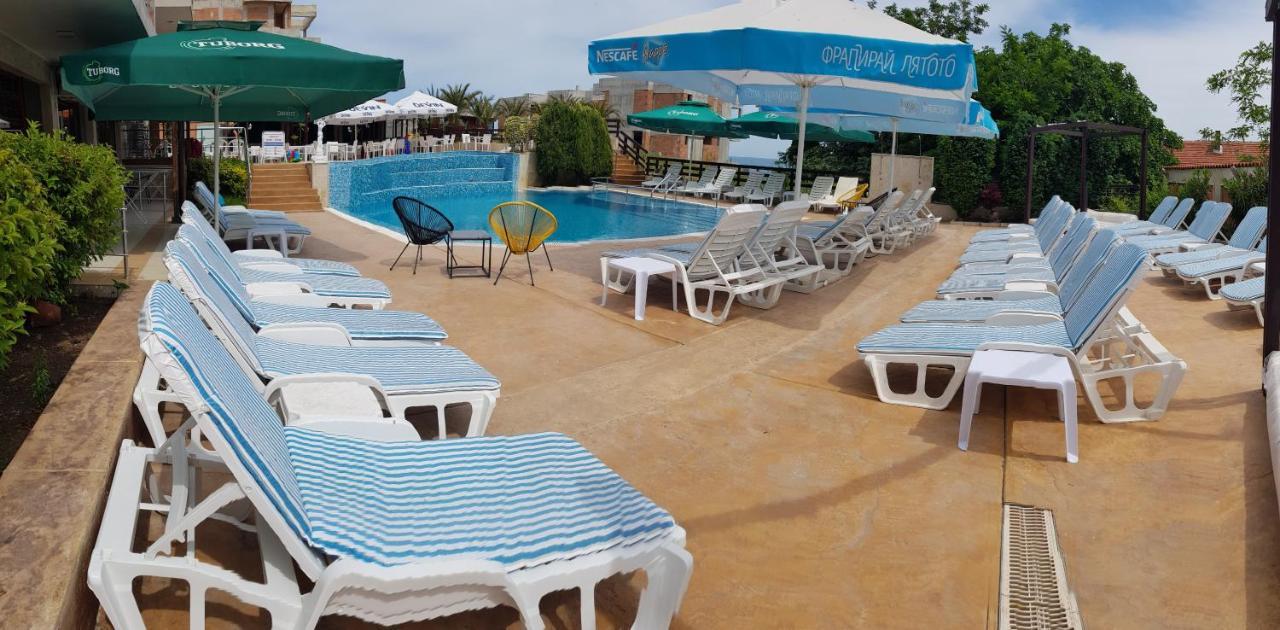 Семеен Хотел Golden Place Sozopol Exterior photo