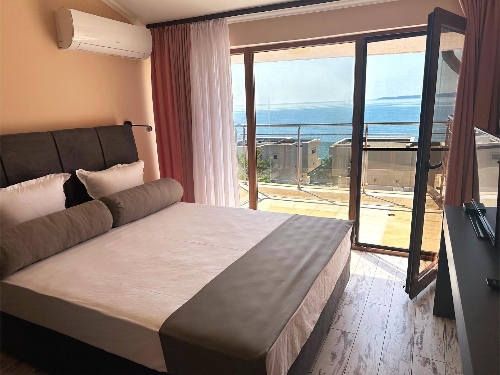 Семеен Хотел Golden Place Sozopol Exterior photo